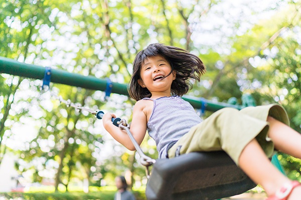 year-end-2022-shadac child swinging