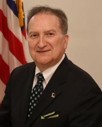 Dr Robert Valdez
